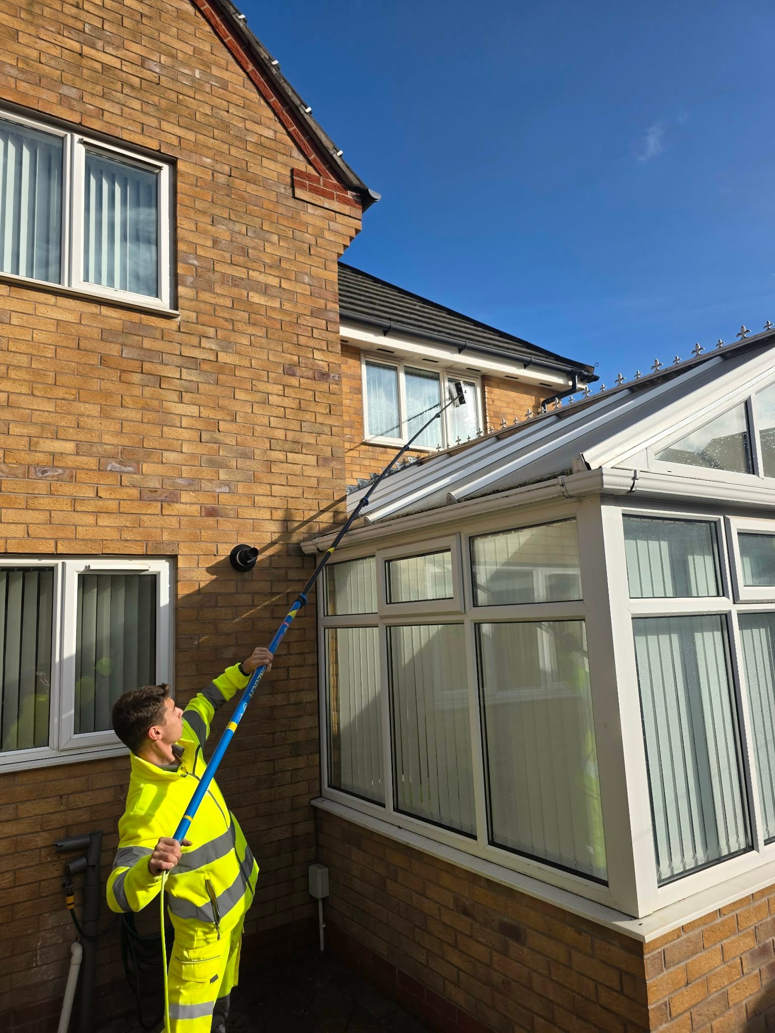 Professional exterior window cleaning